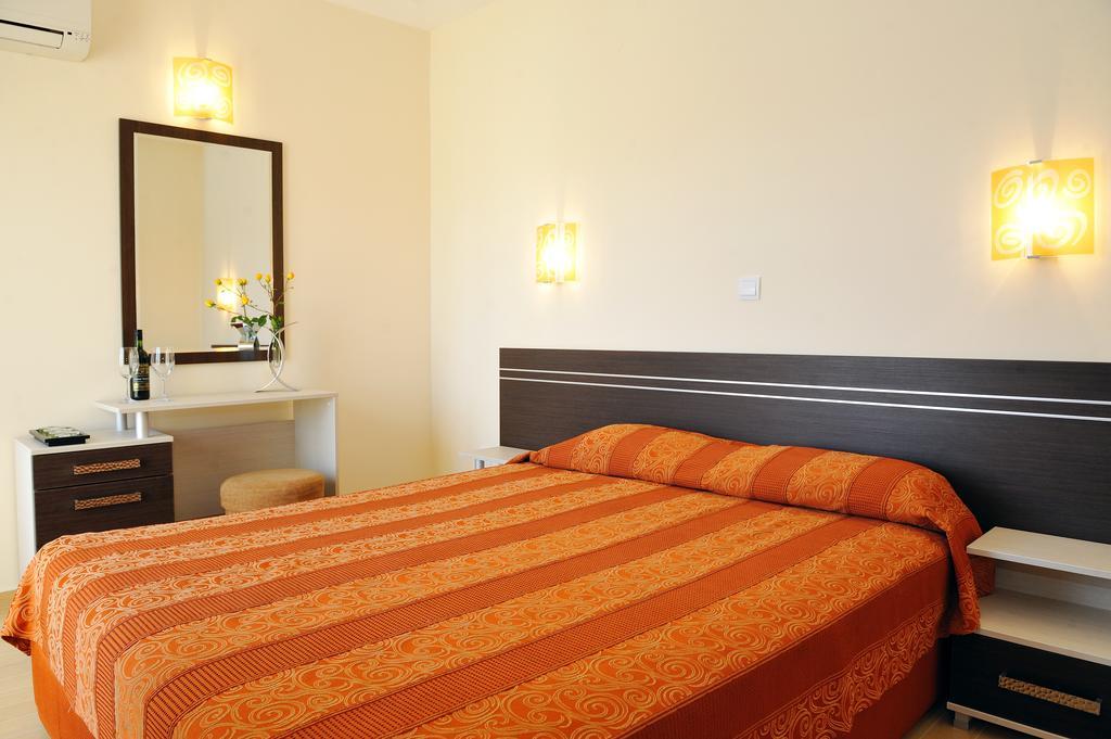 Hotel Iris Несебр Номер фото