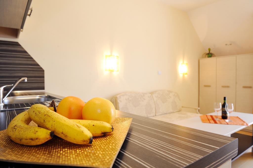 Hotel Iris Несебр Экстерьер фото