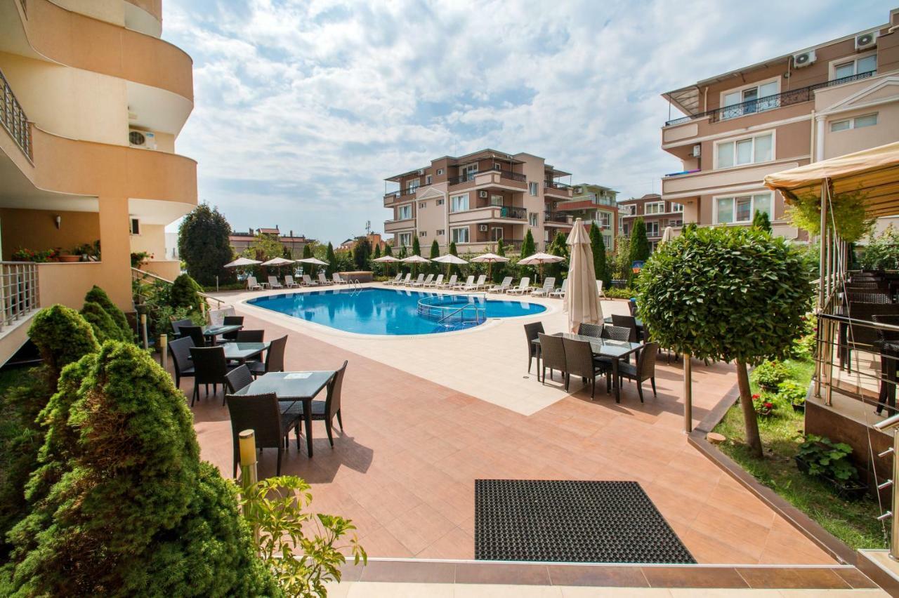 Hotel Iris Несебр Экстерьер фото